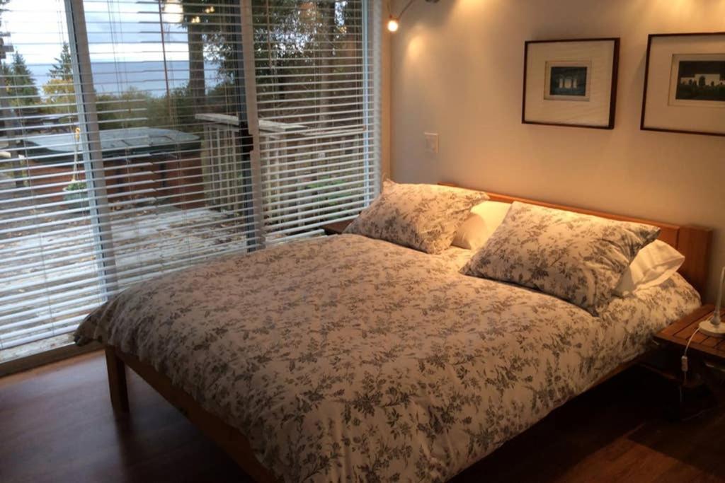 Forest By The Sea Rentals Merville Экстерьер фото