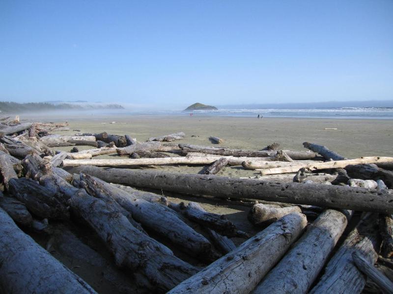 Forest By The Sea Rentals Merville Экстерьер фото